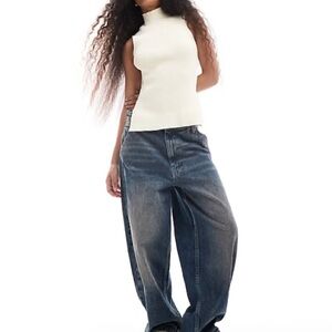 Bershka Petite skater jeans in dark wash - US 10